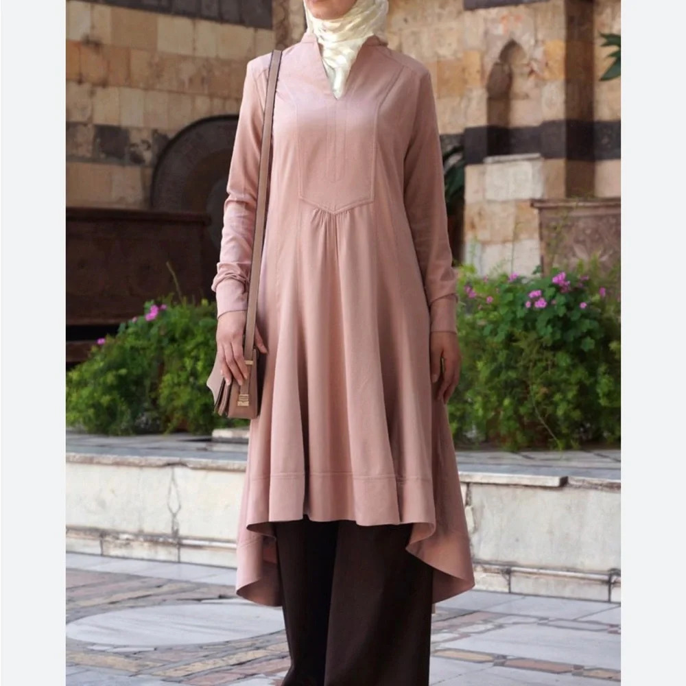 Elegant Pink Midi Dress